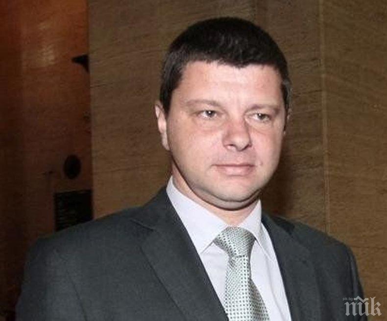 Правната комисия в парламента подкрепи единодушно Красимир Влахов за КС