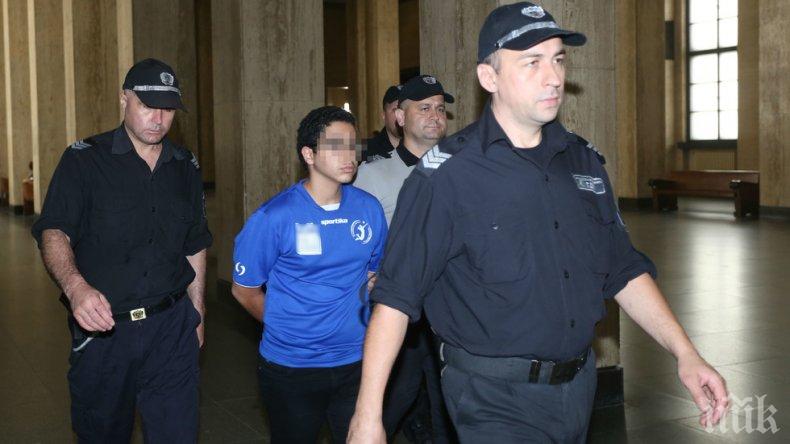 Ще излезе ли на свобода тийнейджърът, намушкал ученик с нож?
