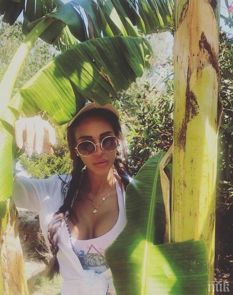 УНИКУМ! Предлагат силиконката Виктория Петрова за водеща на предаване за религия 