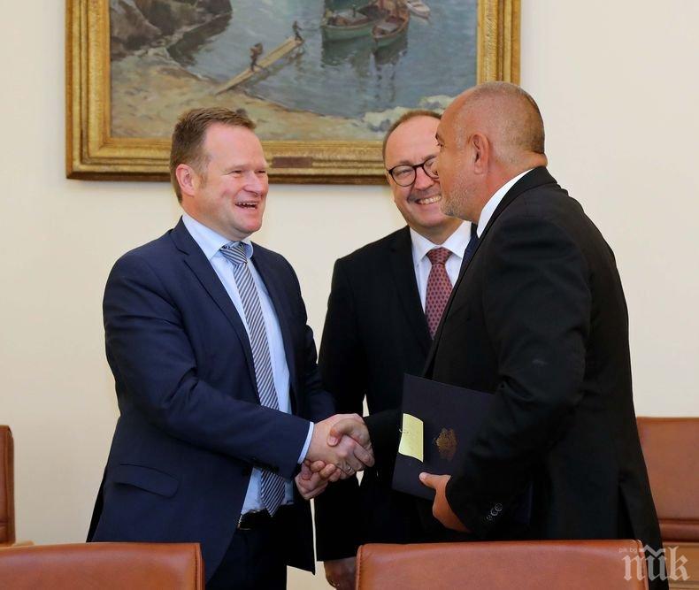 Борисов се срещна с докладчиците на ПАСЕ по пост-мониторинговия диалог