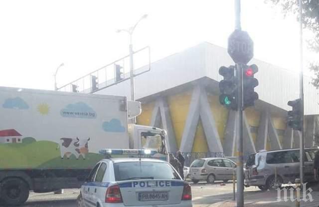 Три коли се нанизаха в Гагарин