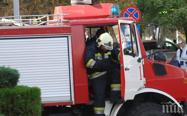 Сажди подпалиха комин на хотел във Велико Търново