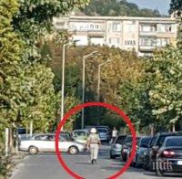 ВНИМАНИЕ! Извратеняк дебне зад мол в Пловдив