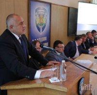 Борисов, Цацаров и Маринов на среща с посланиците заради истерията след убийството на Виктория