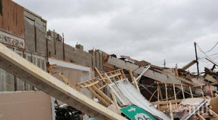 майкъл взе жертви отслабна тропическа буря