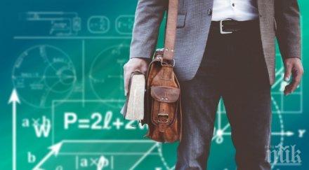 евростат почти всеки трети българин възраст години висшист