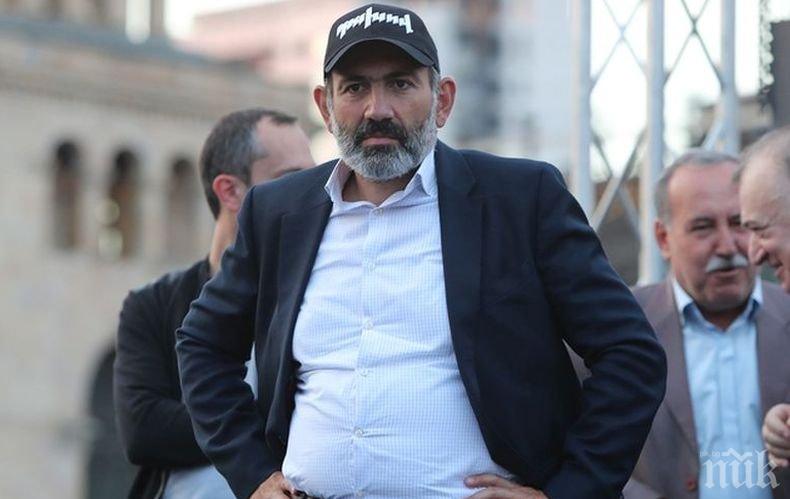 Премиерът на Армения хвърля оставка следващата седмица