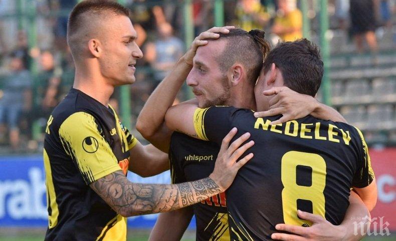 11 от Ботев с изтичащи договори 