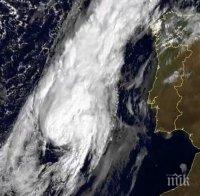 Ураганът „Лесли“ остави близо 15 000 домове без ток в Португалия