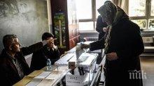 Частични кметски избори се провеждат в три населени места в страната