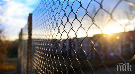 спешни мерки франция строи ограда границата белгия