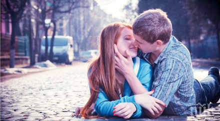 скрито покрито мястото среща издава каква двойка сте