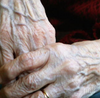 Старица даде пари на измамници, за да не убият сина й