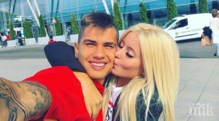 без задръжки млад цесекар взриви социалните мрежи горещ кадър спалнята снимки