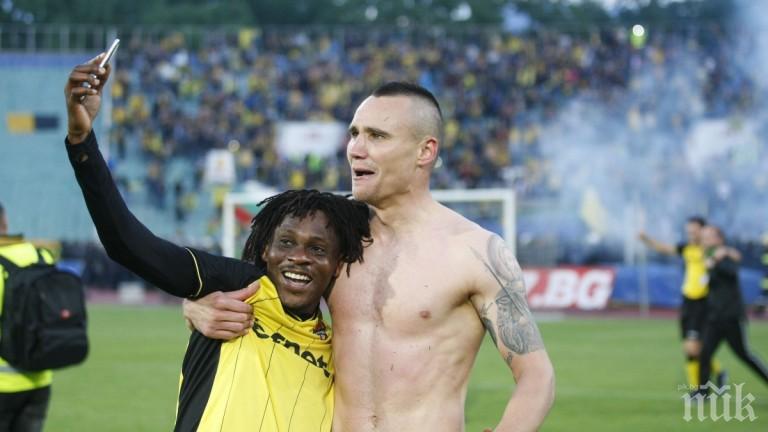 Изненадващ футболист се появи в Черно море - Виктор Генев тренира с варненци