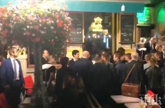 Меркел и Макрон удариха по бира в брюкселски бар