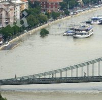 Дигите в Будапеща устояват на напора на Дунав