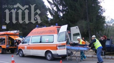 майка син потрошени тежка катастрофа