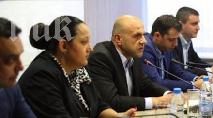 бивши министри отрекоха подслушвани