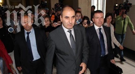 обвиниха цветанов