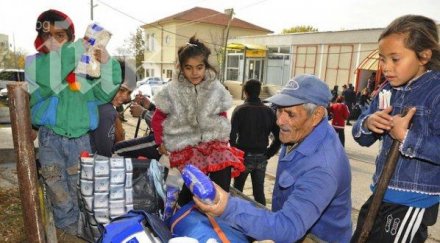 вмро циганските катуни разрушат узаконят