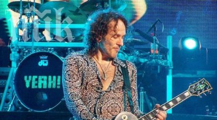 китаристът деф лепард болен рак тръгва турне