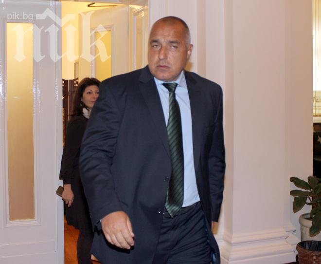 Бойко гони журналистите в парламента