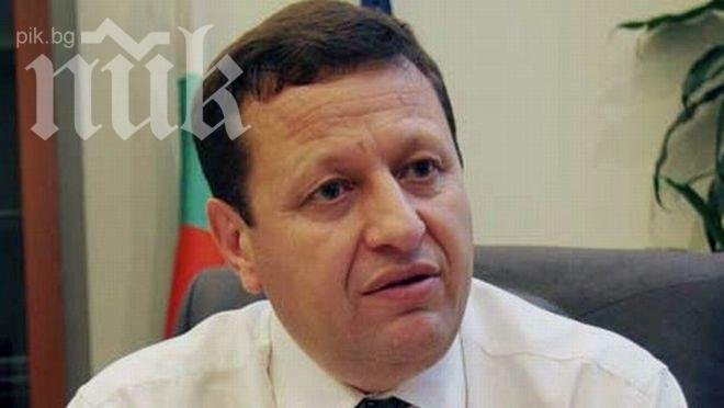 Хлапе навъртя 1200 лева през мобилен телефон за 24 ч.