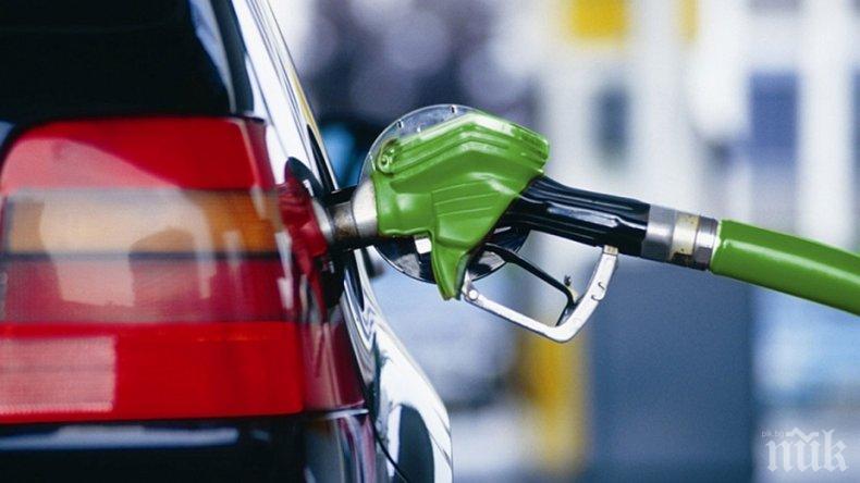 Всяка трета бензиностанция ни удря в количеството на горивото