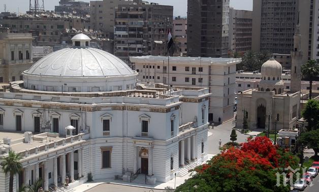 Парламентът на Египет удължи извънредното положение в страната
