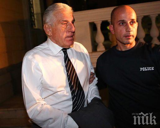 Арестуваха бивш гръцки министър за корупция
