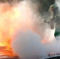 ОГНЕН АД: Мерцедес пламна край Поморие, шофьорът се спаси на косъм