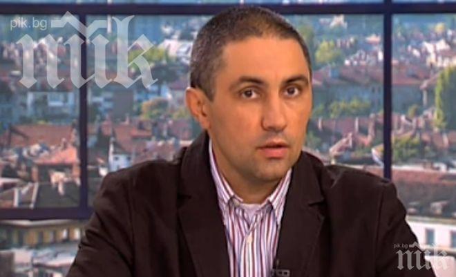 Асен Генов: Симеонов се извинил, сега може ли да поговорим дали някой използва майките - което е свинщина?