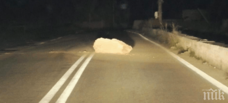 Силният трус нанесе щети по целия остров Закинтос, няма информация за пострадали хора