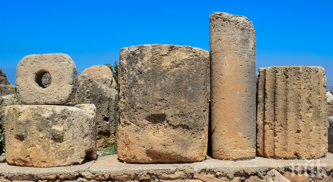 Надпис върху каменна плоча открит в Хераклея Синтика до Петрич