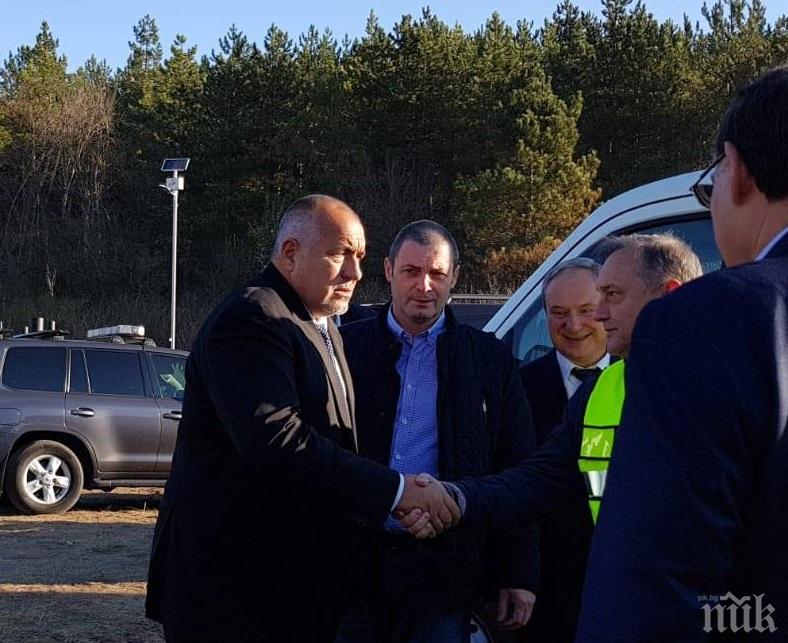 Борисов посече опозицията: Кое е в колапс - парламентът работи, а в хазната има милиарди повече