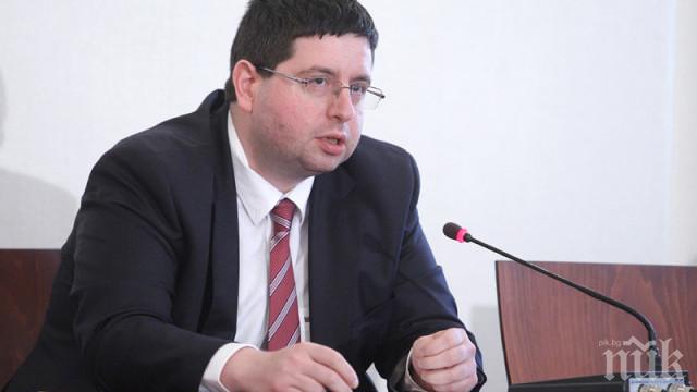 НЯМА УГОДИЯ: Бивш министър на Орешарски оцени Бюджет 2019 като разточителен