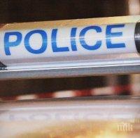 ЕКШЪН В СТОЛИЧНО УЧИЛИЩЕ: Момче заби химикал в скулата на съученик