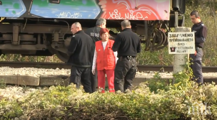 ужасно нелепо прегазеното влак момче чуло локомотива заради ремонт видео