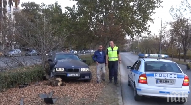 Потрес! Шофьорът, забил се в дърво след дрифт в Пловдив, бил дрогиран