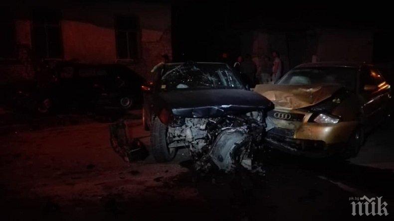 ТЕЖКА КАТАСТРОФА: Три коли се помляха в Драганово, има ранени (СНИМКИ)