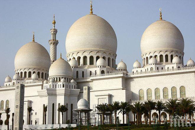 В Бергамо спряха строежа на джамия 