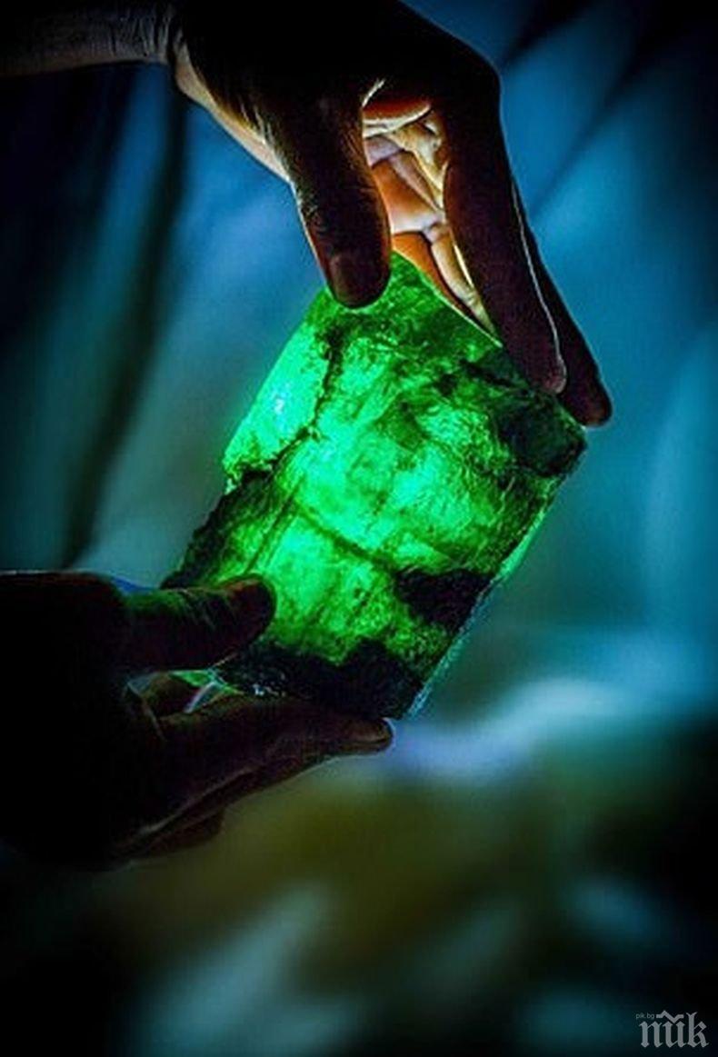 УНИКАЛНА НАХОДКА: Откриха рядък смарагд за 2,5 милиона долара (СНИМКИ)