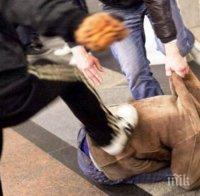 Яки гардове потрошиха от бой клиент пред пловдивска дискотека