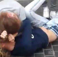 ГРОЗЕН ЕКШЪН: Женски бой след леко ПТП - Крясъци, шамари, псувни и скубане на коси вдигнаха полицията на крак