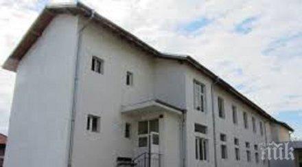 глад сираци разбиха ограбиха кухнята сиропиталището