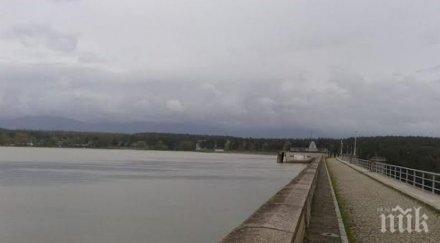 проверяват язовирите монтанско