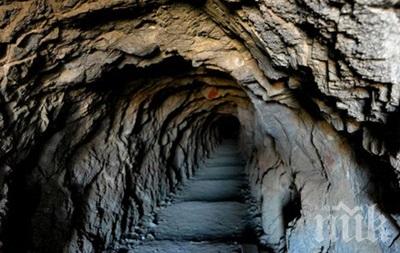 МИСТЕРИЯ: Археолози откриха подземен тунел към отвъдното