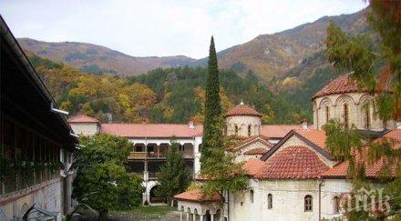 търговци храма фирми прибират млн лева такси паркиране манастирите