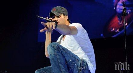 тира докараха сцената техниката концерта енрике